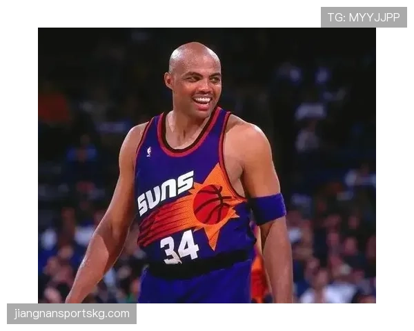 巴克利背身单打胜过马龙挡拆篮下效率更高