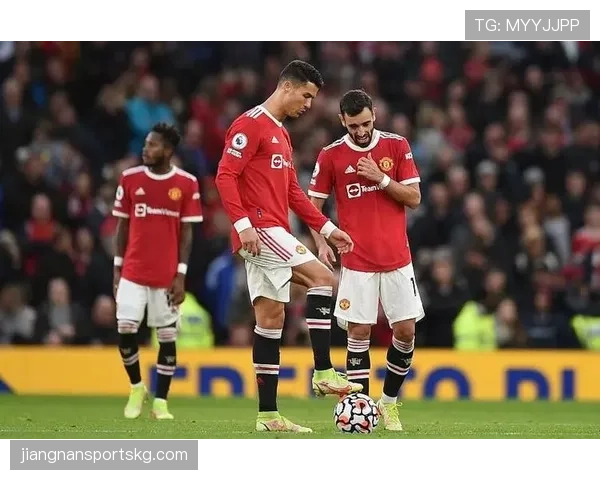 B费与京多安：中场组织能力与进攻参与机制对比